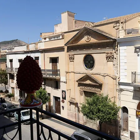 La Dimora Dei Paladini Aparthotel