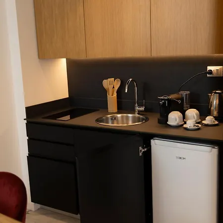 La Dimora Dei Paladini Apart-hotel 4*