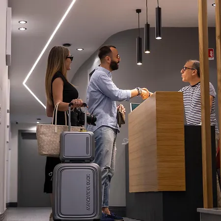 La Dimora Dei Paladini Aparthotel