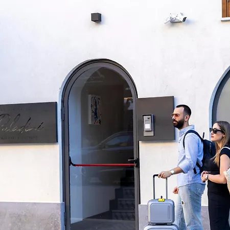 La Dimora Dei Paladini Apart-hotel 4*